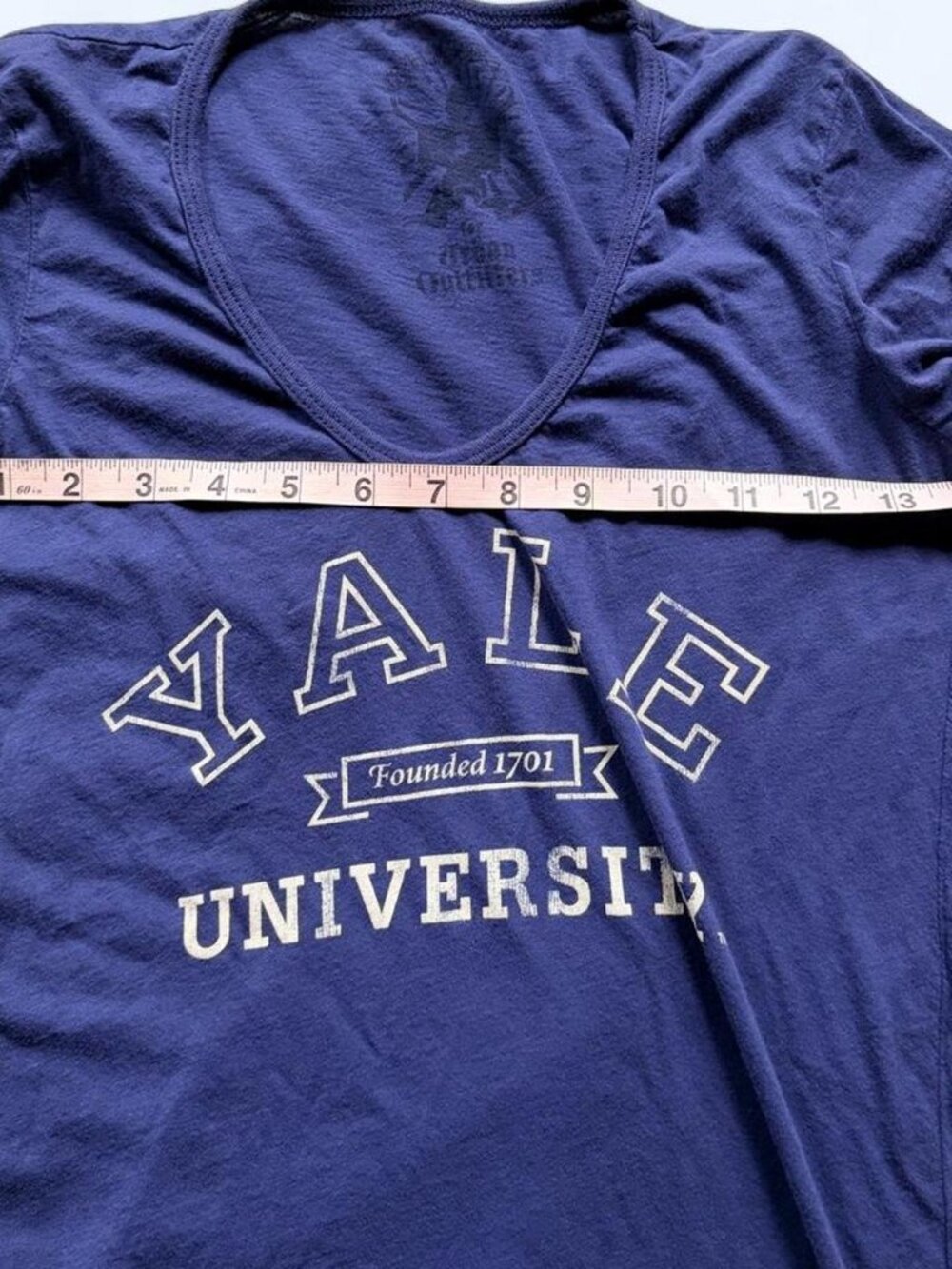 Vintage Y2K Urban Outfitters Yale University Long Sleeve Tee S - Picture 3 of 7